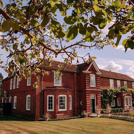 B&B Downham Hall Wickford Bagian luar foto